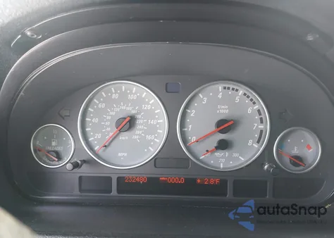 2005 BMW X5 4.8Is z USA, uszkodzony, nr VIN 5UXFA93585LE83036